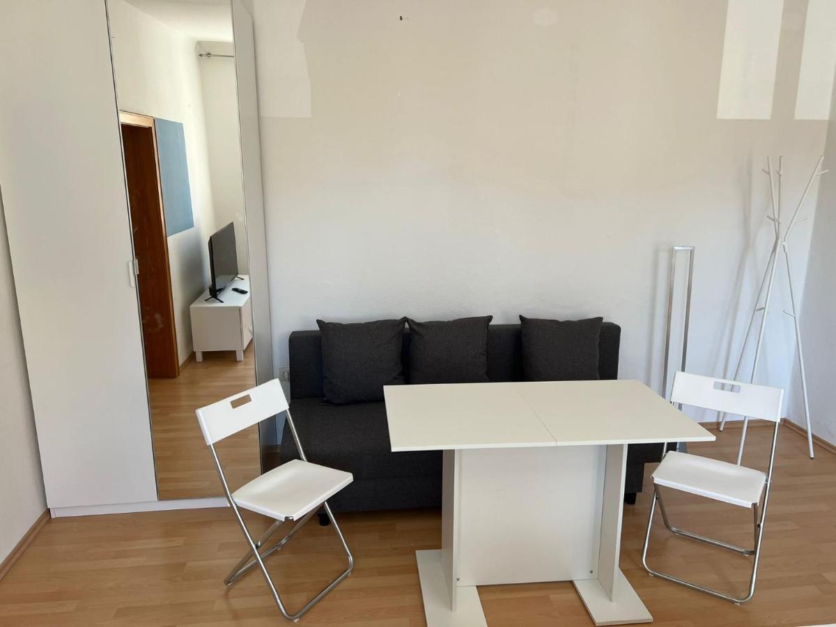 Privatzimmer Im Herzen Von Iphofen Exterior foto